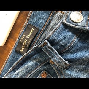 JCrew High Rise skinny jeans size 28 👖🦋